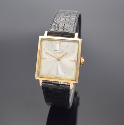 LONGINES vergoldete Armbanduhr Referenz 7731/1, Schweiz um 1968, Handaufzug, Stahlboden aufgedr., silb. Zifferbl. altersb. fl., 4 gold. Std.-Ind. & ...