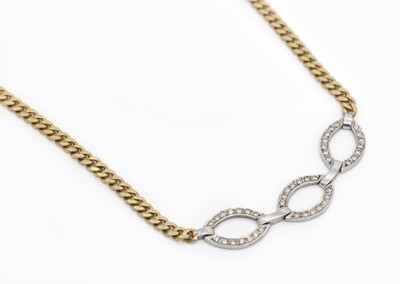 14 kt Gold Diamant-Collier, GG/WG 585/000, 3 ovale Mittelteile aus WG, 42 Brillanten zus.ca. 0.84 ct Weiß/si, L. ca. 38 cm, ca. 23.2 ...