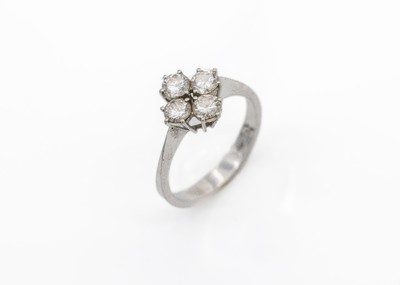 18 kt Gold Brillant-Ring, WG 750/000, 4 Brillanten zus. ca. 0.80 ct Weiß/si, RW 53, Reinigung empfohlen, ca. 2.7 g