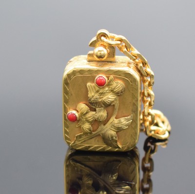 REUGE vergoldete Miniaturspieluhr mit Kette, Schweiz um 1950, Melodie "Ich hab getanzt heut Nacht", gedr., floral verz. & m. Schmucksteinen ...