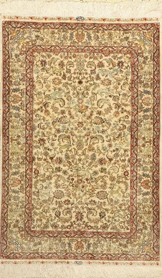 Hereke Seide fein, China, ca. 50 Jahre, reine Naturseide, ca. 123 x 80 cm, EHZ: 2