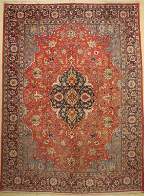 Täbriz alt, Persien, um 1930, Wolle auf Baumwolle, ca. 383 x 280 cm,(Mottenfraß am Rand), EHZ: 3