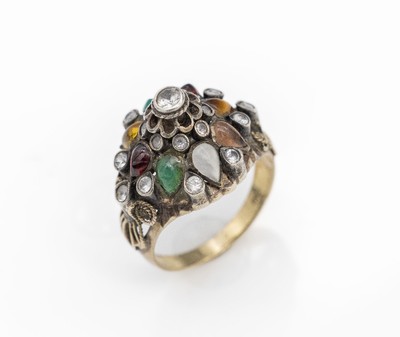 10 kt Gold Pagoden-Ring, GG 417/000, hoher Ringkopf Silber, geometrisch, rundfacett. farblose Similisteine, tropfenförmige Glassteincabochons in ...