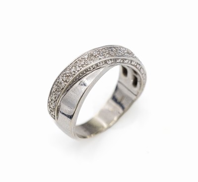 18 kt Gold Diamant-Ring, WG 750/000, 9 8/8 -Diamanten zus. ca. 0.10 ct Weiß-get./si, ca. 6.8 g, RW 55