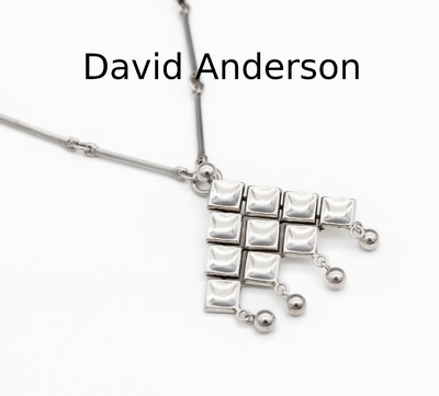 DAVID ANDERSON-Collier, 925er Silber, wohl 1960-70, Mittelteil abstrakt geometrisch mit bewegl. abgehängten Kugeln, an Kette aus länglichen ...