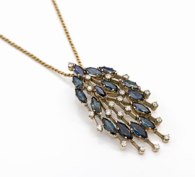 14 kt Gold Saphir-Brillant-Anhänger, an Kette,GG 585/000 , 15 Saphir-Navettes zus. ca. 3.0ct, 18 Brillanten zus. ca. 0.54 ct Weiß-get. Weiß/p, ca. ...