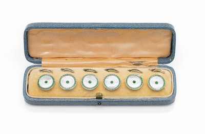 Set 6 Frackknöpfe, 925er Silber, um 1930 -40, Perlmutt, geometrisch schlichtes Design, Zierrand mit grünem transluzidem Email, mittigrundfacett. ...
