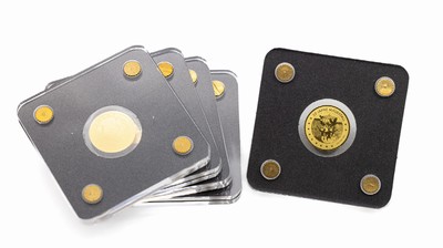 5 Goldmedaillen aus der Serie 30 Jahre Mauer- fall, 999 Feingold Münzkollektion, jeweils Brandenburger Tor, orig. unter verschr. Plexiglas, ...