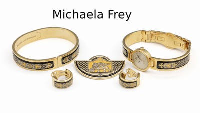 MICHAELA FREY Schmuckset, Metall verg., best. aus: Schmuckuhr, Faltschließe, Quarz, Funktion ungepr., Armreif, Klappscharnier, D. ca. 5.8 cm, 1 ...