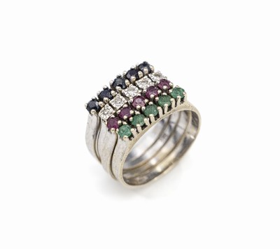 14 kt Gold Ring-Quartett, WG 585/000, 1 x mit 5 8/8-Diamanten zus. ca. 0.025 ct Weiß/p, RW 49, 1 x mit 5 rundfacett. Smaragden, RW 51, 1 x mit 5 ...