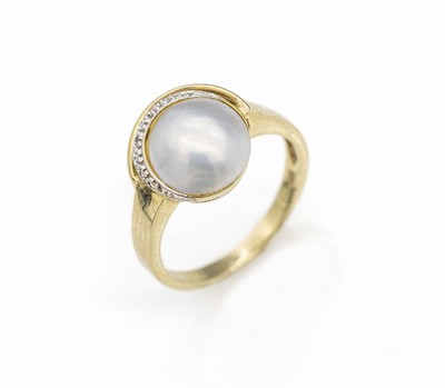 14 kt Gold Mabeperl-Ring, GG 585/000, mittig graue Mabeperle, D. ca. 9.3 mm, RW 56, ca. 3.8 g