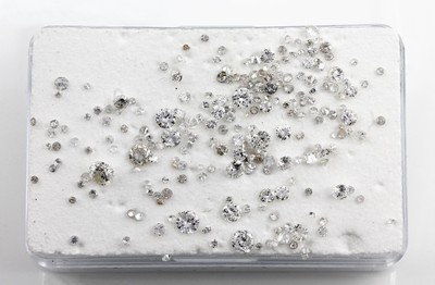 Lot Diamanten zus. ca. 4.03 ct, Ausfassware