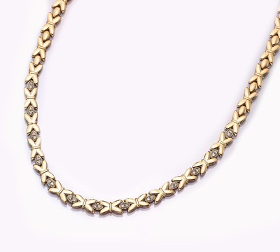 14 kt Gold Brillant-Collier, GG 585/000, x-förmige Glieder, 13 Zwischenglieder mit insg. 26 Brillanten zus. ca. 0.39 ct Weiß/si- p1, L. ca. 42 cm, ...