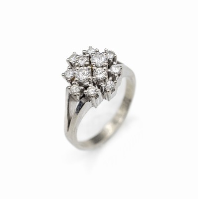 14 kt Gold Brillant-Ring, WG 585/000, hoch aufgebauter Ringkopf, 12 Brillanten zus. ca. 1.45 ct Weiß/si, RW 58, ca. 7.0 g