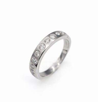 Platin Brillant-Ring, Pt 950, 11 Brillantenzus. ca. 0.44 ct feines Weiß-Weiß/vs-si, RW 57, ca. 6.5 g