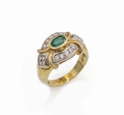 14 kt Gold Smaragd-Brillant-Ring, GG 585/000, ovalfacett. Smaragd ca. 1.0 ct, 18 Brillanten zus. ca. 0.32 ct feines Weiß -Weiß/vs-si, ca. 8.6 g, ...