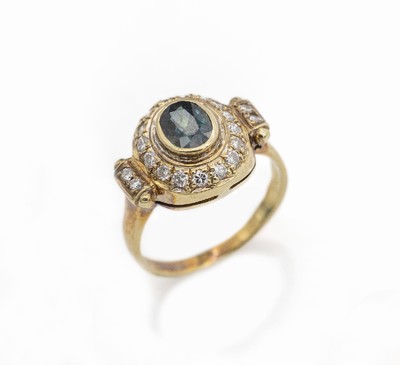 14 kt Gold Saphir-Brillant-Ring, GG 585/000, ovalfacett. Saphir ca. 1.0 ct, Brillanten zus. ca. 0.40 ct feines Weiß- Weiß/si, ca. 4.3 g, RW 52