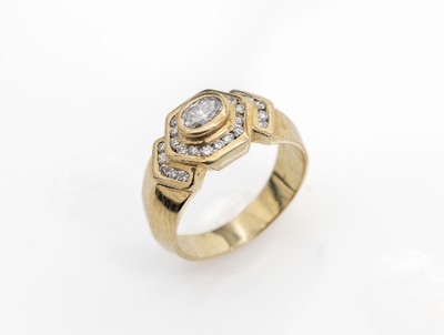 14 kt Gold Diamant-Ring, GG 585/000, ovaler Diamant ca. 0.20 ct Weiß/si, 26 Brillanten zus. ca. 0.26 ct feines Weiß/vs,ca. 6.2 g, RW 53