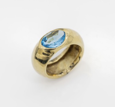14 kt Gold Topas-Ring, GG 585/000, ovalfacett. Topas (beh.) ca. 4.0 ct, ca. 13.8 g, RW 55