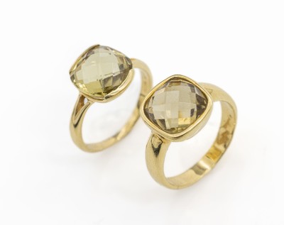 Konvolut 2 18 kt Gold Citrin-Ringe, GG 750/000, 2 facett. Citrine im Chessboard Cut zus. ca. 7.50 ct, ca. 9.2 g, RW 54