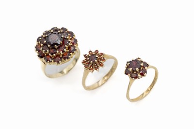 Konvolut 3 14 kt Gold Granat-Ringe, GG 585/000, rundfacett. Granate, total ca. 14.8 g, RW 53, 55 und 58
