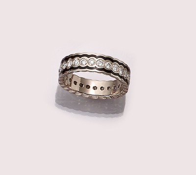 18 kt Gold Email-Brillant-Ring, GG 750/000,Rand schwarz emailliert, umlaufend mit Brillanten zus. ca. 0,80 ct Weiß/si, ca. 6,1 g, RW 54