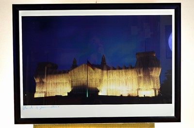 Christo, 1935 Gabrovo - 2020 New York City, "Reichstag Westfassade tiefe Nacht", handsigniert von Christo und Jeanne Claude, Edition Fils, ...