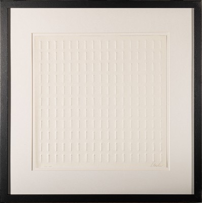 Günther Uecker, geb. 1930, Prägedruck auf Karton, römisch nummeriert 19/30, handsigniert und dat. 1970, ca. 35 x 35 cm, Hrsg. Willi Bongard/Verlag ...