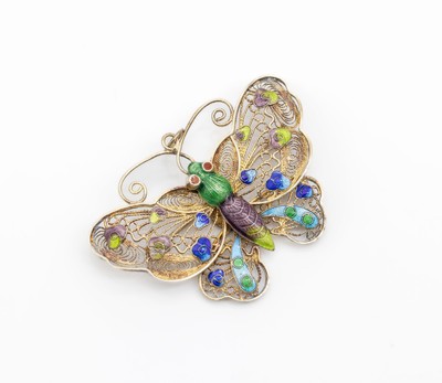 Brosche "Schmetterling"", Silber vergoldet, um 1905, Filigranarbeit, partiell bunt emailliert, B. ca. 5.5 cm