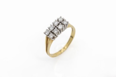 18 kt Gold Brillant-Ring, GG/WG 750/000, 8 in WG gefasste Brillanten zus. ca. 0.40 ct Weiß/si-p, RW 53, ca. 3.9 g