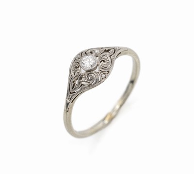 14 kt Gold Diamant-Ring, WG 590/000, um 1930, Ringkopf durchbrochen gearbeitet mittig 1 Altschliffdiamant ca. 0.12 ct Weiß/si, RW 61