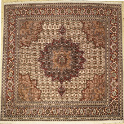 Täbriz(40 Raj), Persien, ca. 50 Jahre, Wolle mit Seide, ca. 245 x 250 cm, EHZ: 1(gebraucht)