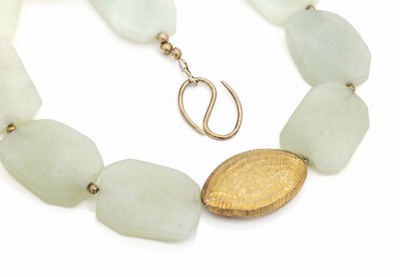 Design-Collier, 10 große Glieder aus Quarz,ovales Zwischenglied Silber verg., L. ca. 54 cm, S-Schließe