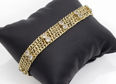 14 kt Gold Armband, GG 585/000, 3-rhg. Flachpanzerband, bes. mit 18 Diamantimitationen, L. ca. 21 cm, ca. 46.5 g, Kastenschloß mit Sicherheitsacht