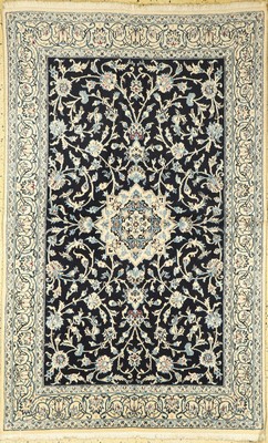 Nain fein(9 La), Persien, ca. 50 Jahre, Korkwolle mit Seide, ca. 203 x 130 cm, gereinigt, EHZ: 1-2