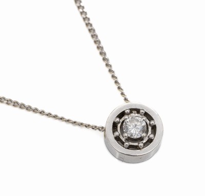 14 kt Gold Brillant-Anhänger, WG 585/000, schlichte runde Gestaltung, einzelner Brillantca. 0.19 ct Weiß/p, an Kette, WG 585/000, L. ca. 40 cm, ...