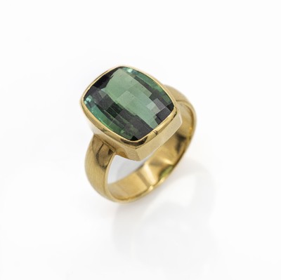 18 kt Gold Turmalin-Ring, GG 750/000, facett. Turmalin im Schachbrettschliff ca. 19.5 ct, RW 69, total ca. 14.6 g,