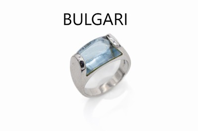 18 kt Gold BULGARI Topas-Ring, WG 750/000, Blautopas-Einlage (beh.) ca. 3.0 ct, sign., RW53, ca. 8.4 g