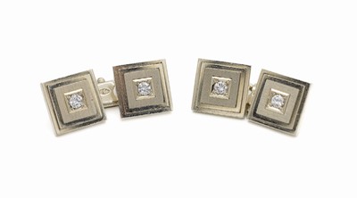 Paar 18 kt Gold Brillant-Manschettenknöpfe, WG 750/000, 4 Brillanten zus. ca. 0.40 ct Weiß/si, total ca. 13.8 g