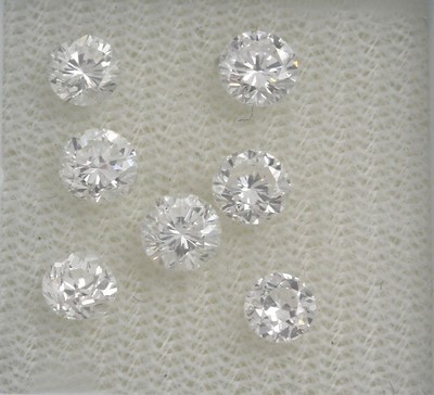 Lot 7 lose Diamanten, 5 Brillanten und 2 Altschliffdiamanten zus. ca. 1.96 ct Weiß-l.get.Weiß/si