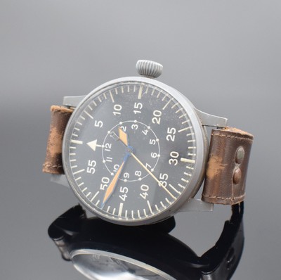 LACO Fliegeruhr FL 23883 in selten gutem Zustand, Deutschland um 1940, Handaufzug, grau lack. Metallgeh., Glasrand & Boden aufgedr., rücks. Stempel ...