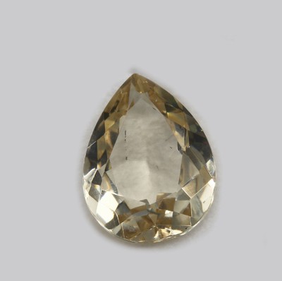 Gelb-grüner Beryll, ca. 8.8 ct, facett. Tropfen