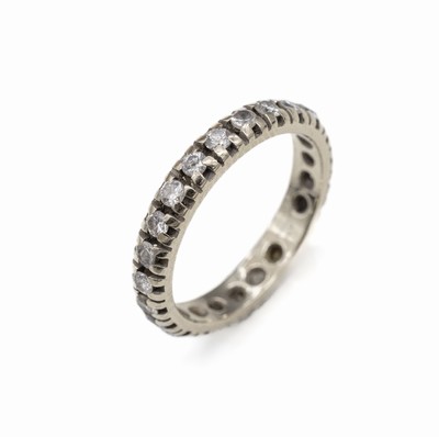 18 kt Gold Brillant-Memoryring, WG 750/000,rundum bes. mit 20 Brillanten (2 Steine fehlen1 beschädigt) zus. ca. 0.50 ct Weiß/pi, ...