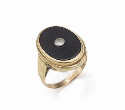14 kt Gold Onyx-Ring, GG 585/000, ovale Onyxeinlage, RW 53, ca. 5.3 g