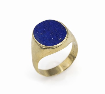 14 kt Gold Lapislazuli-Ring, GG 585/000, ovaler Ringkopf mit Lapislazuli-Platte, Gravurplatte frei, RW 68, ca. 13.7 g
