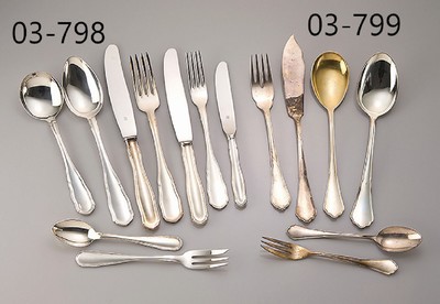 Silberbesteck für 12 Personen, 800er Silber, best. aus: 12 Menuemesser, 12 Menuegabeln, 12 Menuelöffel, 12 Suppenlöffel, 12 Frühstücksgabeln, ...