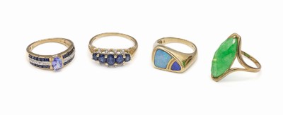 Konvolut 4 Farbstein-Ringe, GG 375/000 und 333/000, best. aus: 1 x 9 kt mit Opal, RW 56, 1 x 9 kt mit ovalfacett. Saphiren, RW 63.5, 1 x 9 kt mit ...
