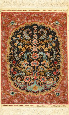 Hereke Seide fein, Türkei, signiert "Özipek", ca. 50 Jahre, reine Naturseide, ca. 62 x 43 cm, ca. 1,0 Mio.Kn/qm, EHZ: 1