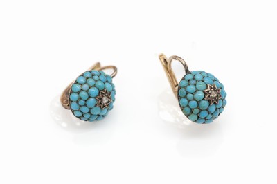 Paar 14 kt Gold Türkis-Ohrstecker, RG 585/000, um 1890, Türkiscabochons, 2 kl. Diamant-Rosen zus. ca. 0.02 ct, eine Clipbrisur ist starr