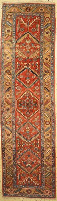 Heriz alt, Persien, um 1950, Wolle auf Baumwolle, ca. 320 x 91 cm, EHZ: 2